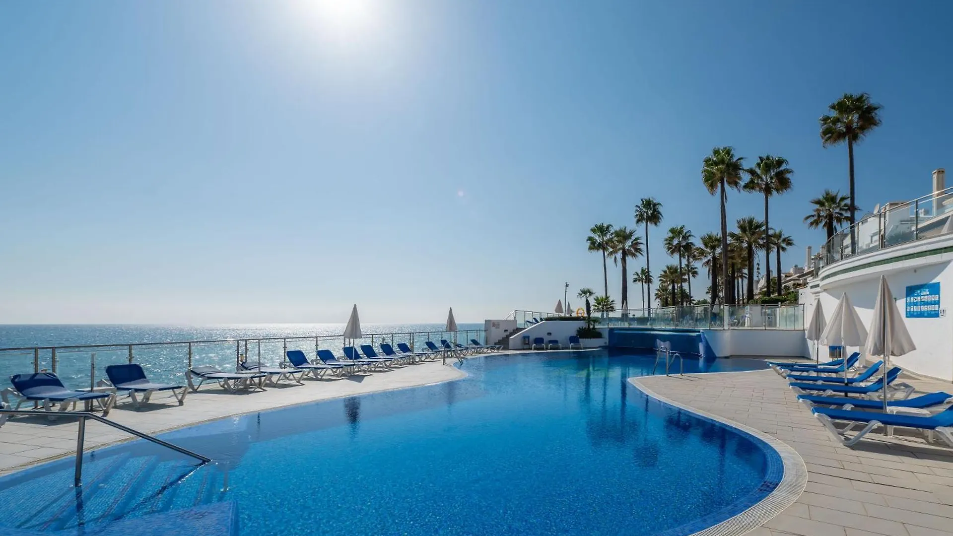 Dominion Beach Apartment  Estepona