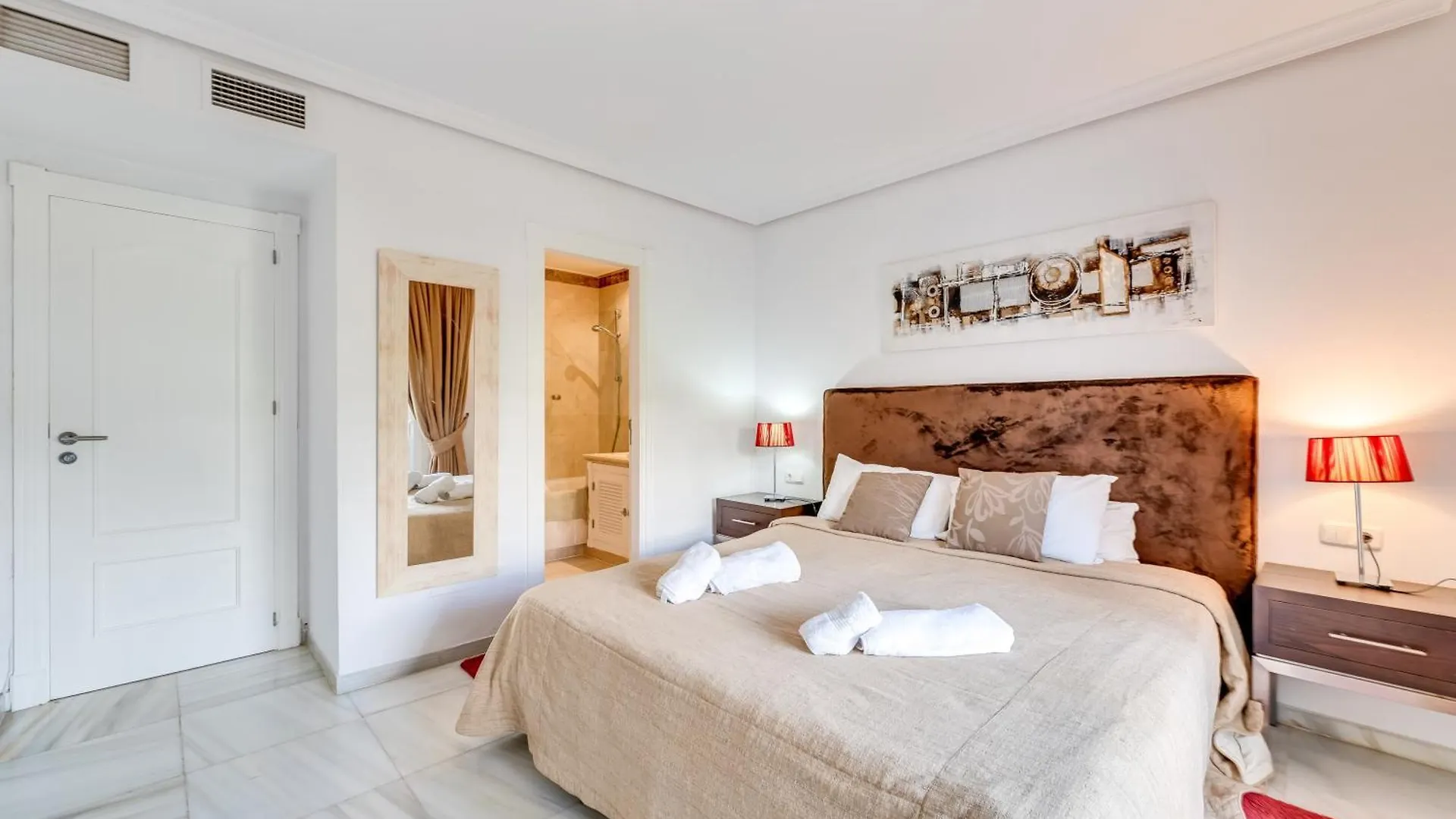 Dominion Beach Apartment  Estepona